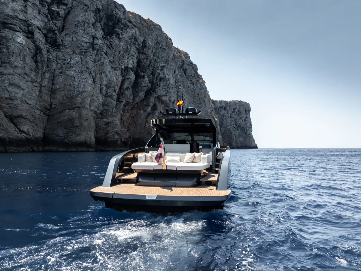 Three days on a 45 ft weekender: a sample itinerary, Bekkers Yachts